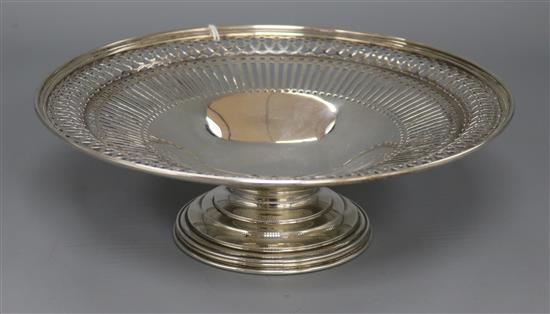 A Birks pierced sterling silver pedestal dish, 9.5 oz.